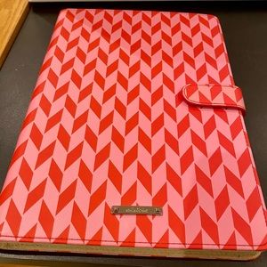 Necklace holder. Brand new